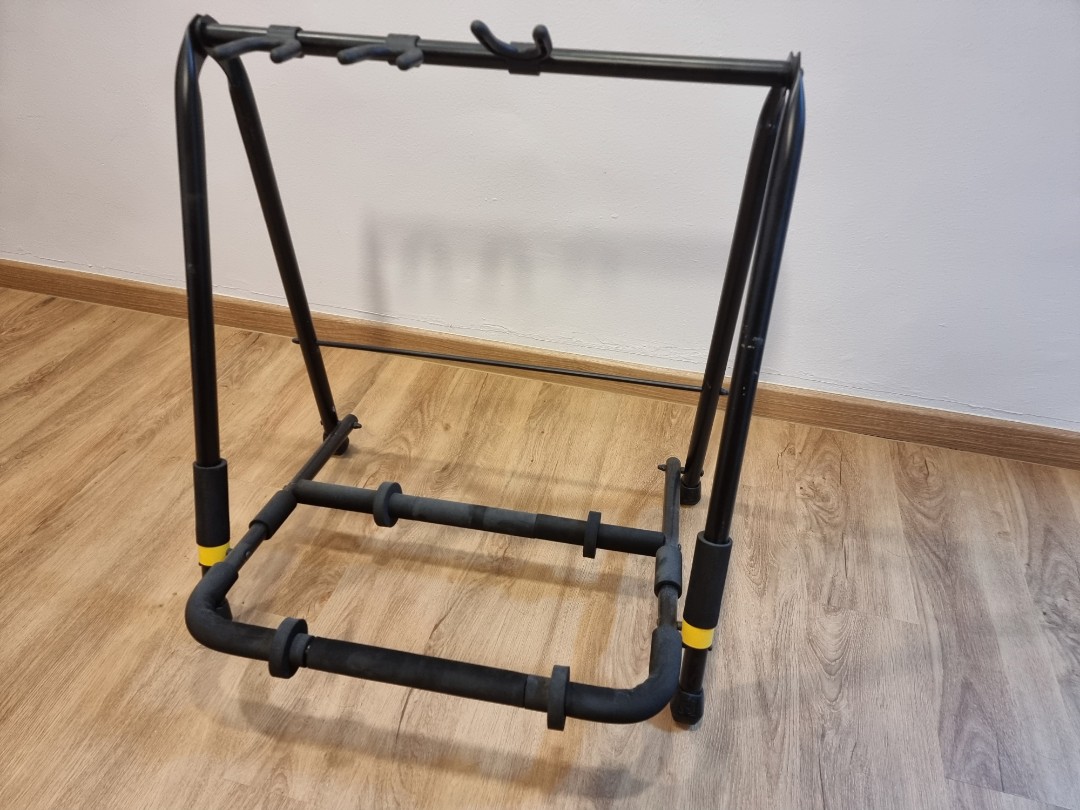 Hercules Guitar Rack for 3 guitars, Hobbies & Toys, Music & Media