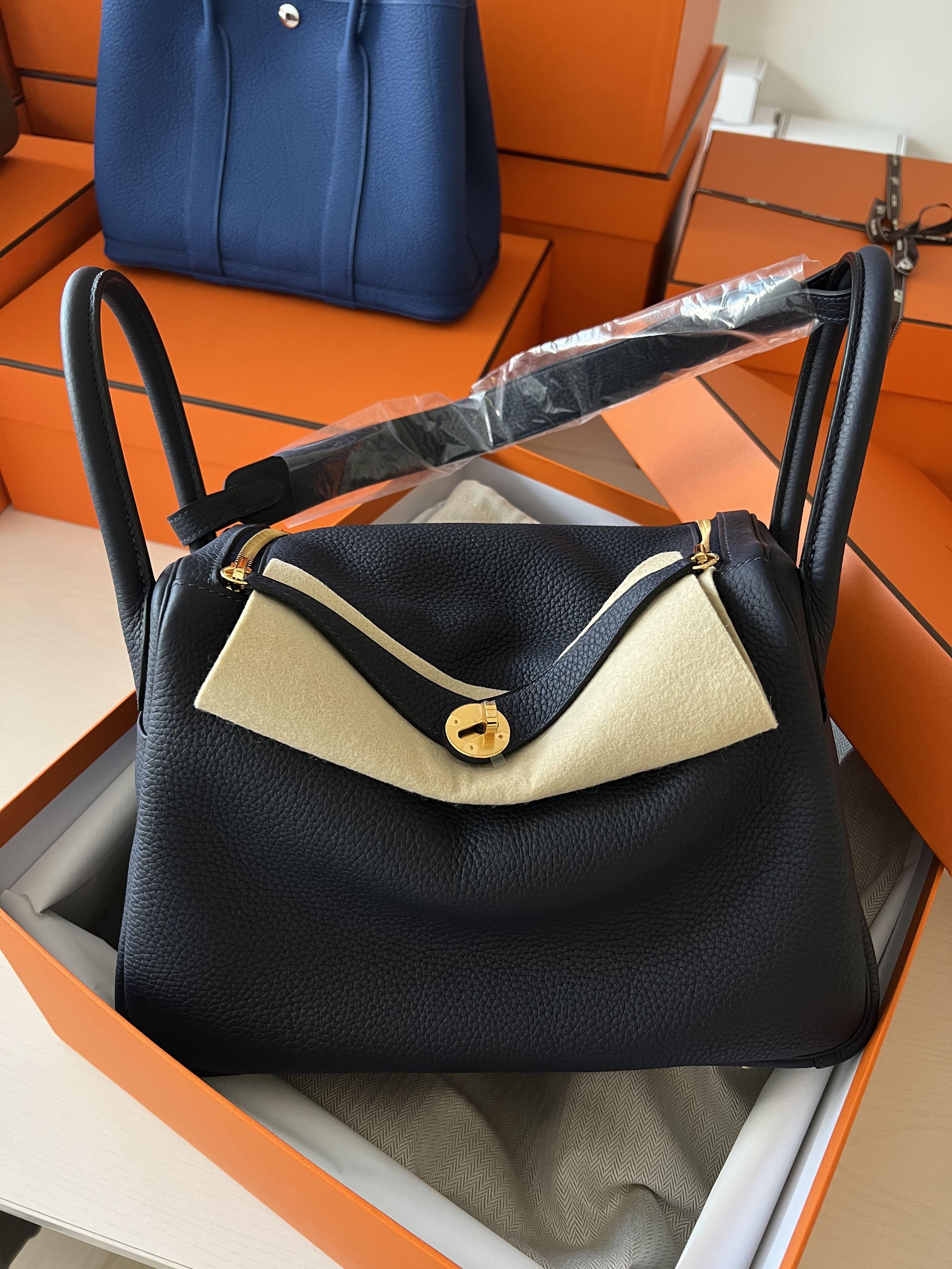 Hermes Lindy 30 Bag 89 Noir And K1 Rouge Grenat Clemence GHW