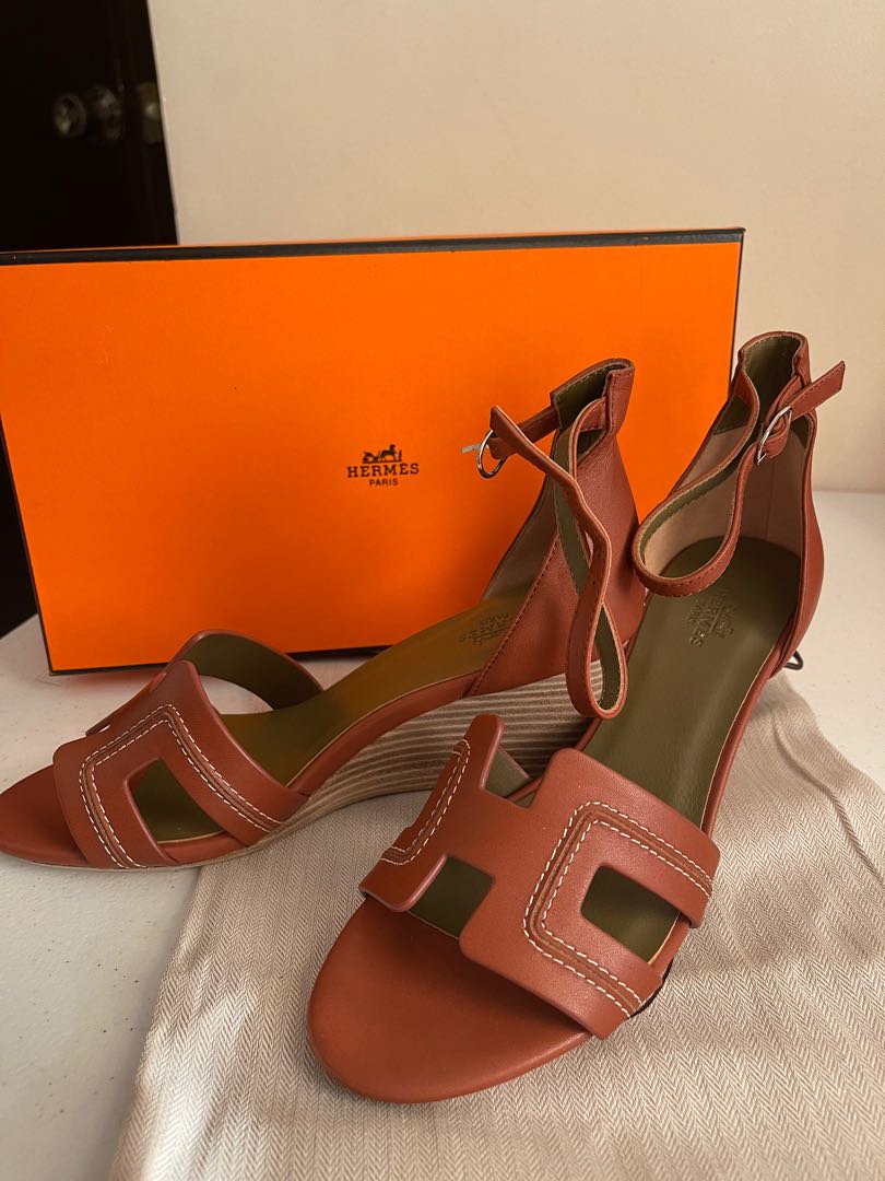 Hermes wedge store