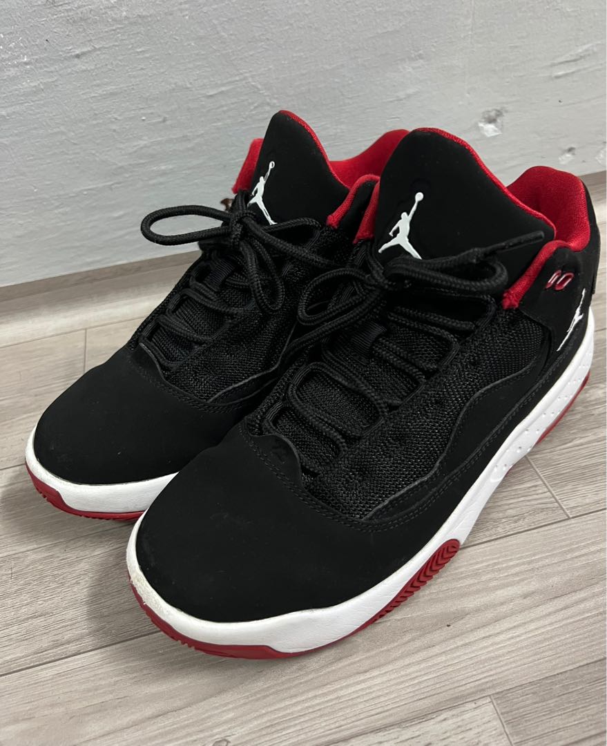max aura 2 trainer