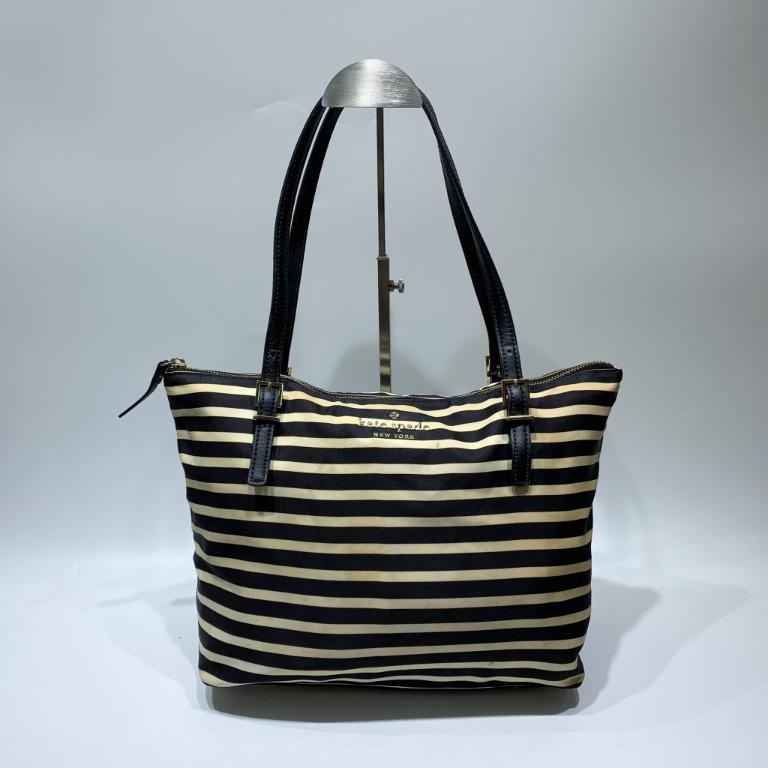 kate spade tote bag, Women's Fashion, Bags & Wallets, Shoulder Bags on  Carousell