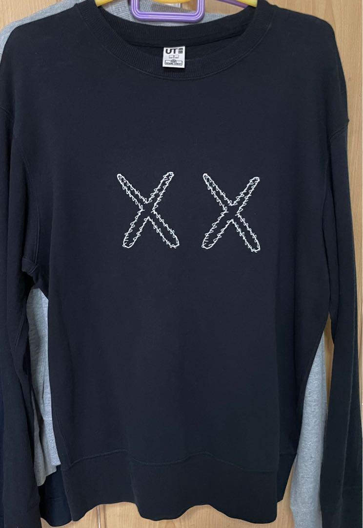 Kaws pullover (Category: Hoodies) located in Singapore. Submitted by vtr__ (Listing ID 1136492919, Image 1). Description: Rfs: too small for me Condition (9.5/10) .