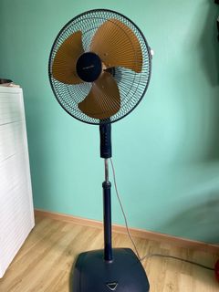 (Category: ) located in . Submitted by kerodesh (Listing ID 1136493461, Image 1). Description: .