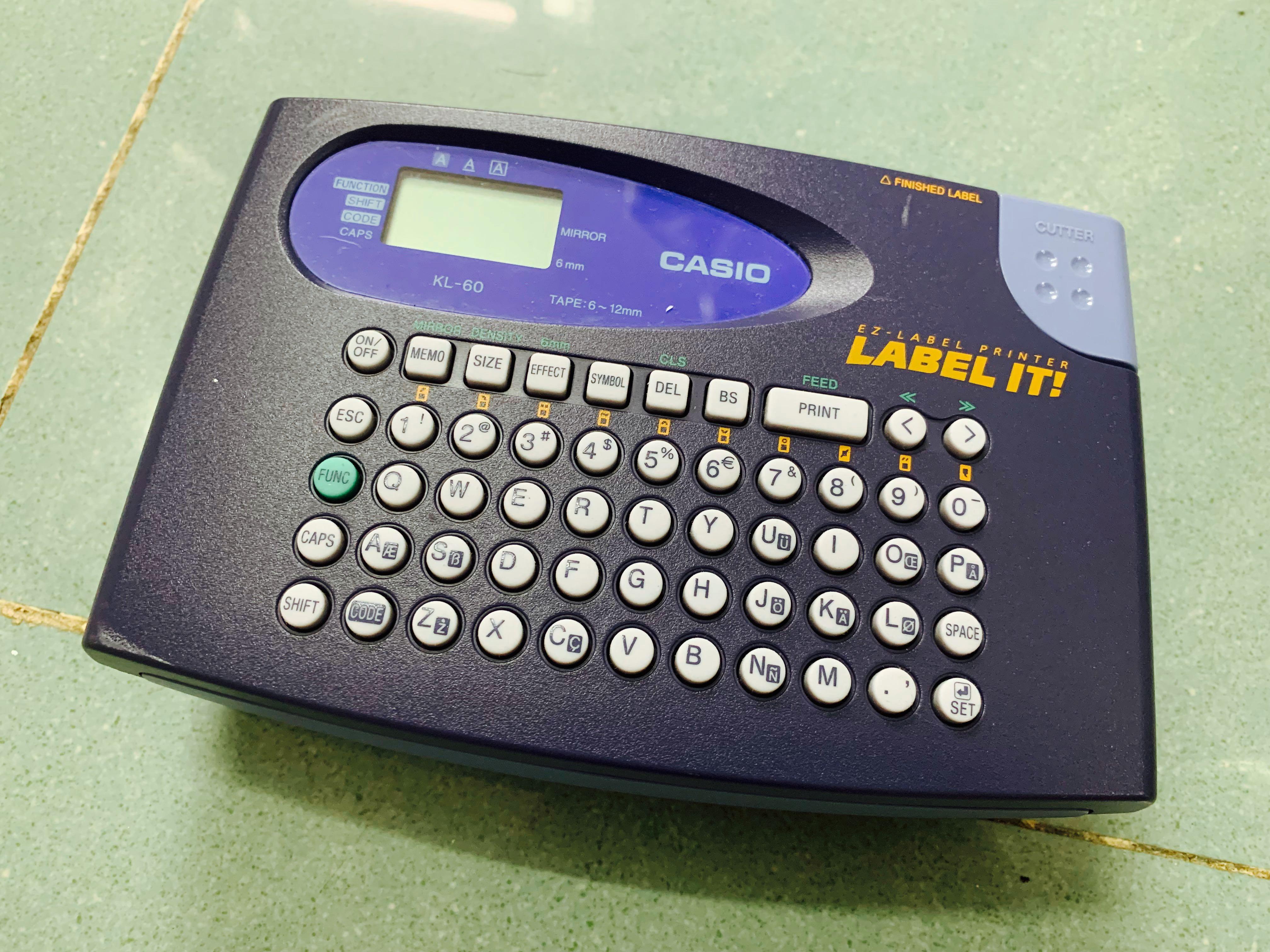 Label Printer （分類：打印機及影印機）位於 Hong Kong。 由 lily3422 提交（商品編號 1136523028，圖片 1）。簡介： 本人無Label 試唔到機 唔肯定仲work唔work 但之前用過係無問題 歡迎試機。