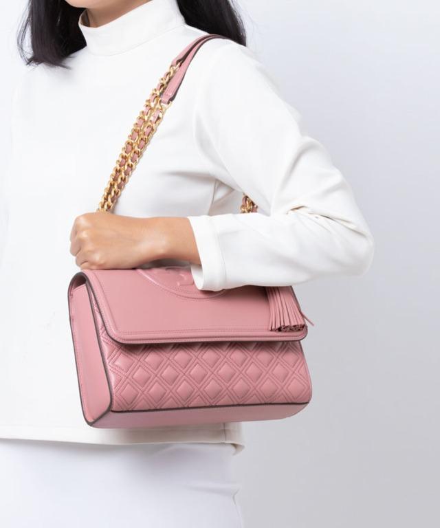 New Original Tory Burch Pink Color FLEMING CONVERTIBLE SHOULDER BAG For  Women Come With Complete Set Suitable for Gift ( Size Large 27cm RM 500 /  Size Small 21cm RM 490 ),