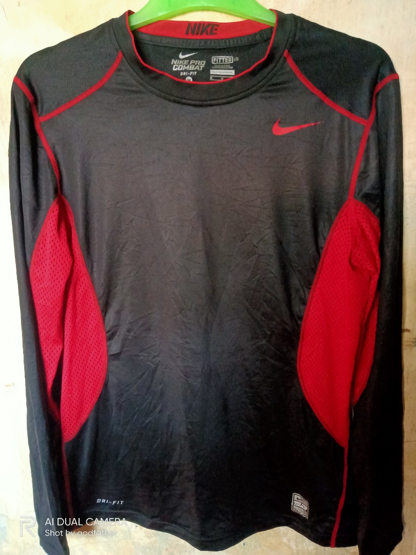 Nike pro combat original, Olah Raga, Baju Olahraga di Carousell