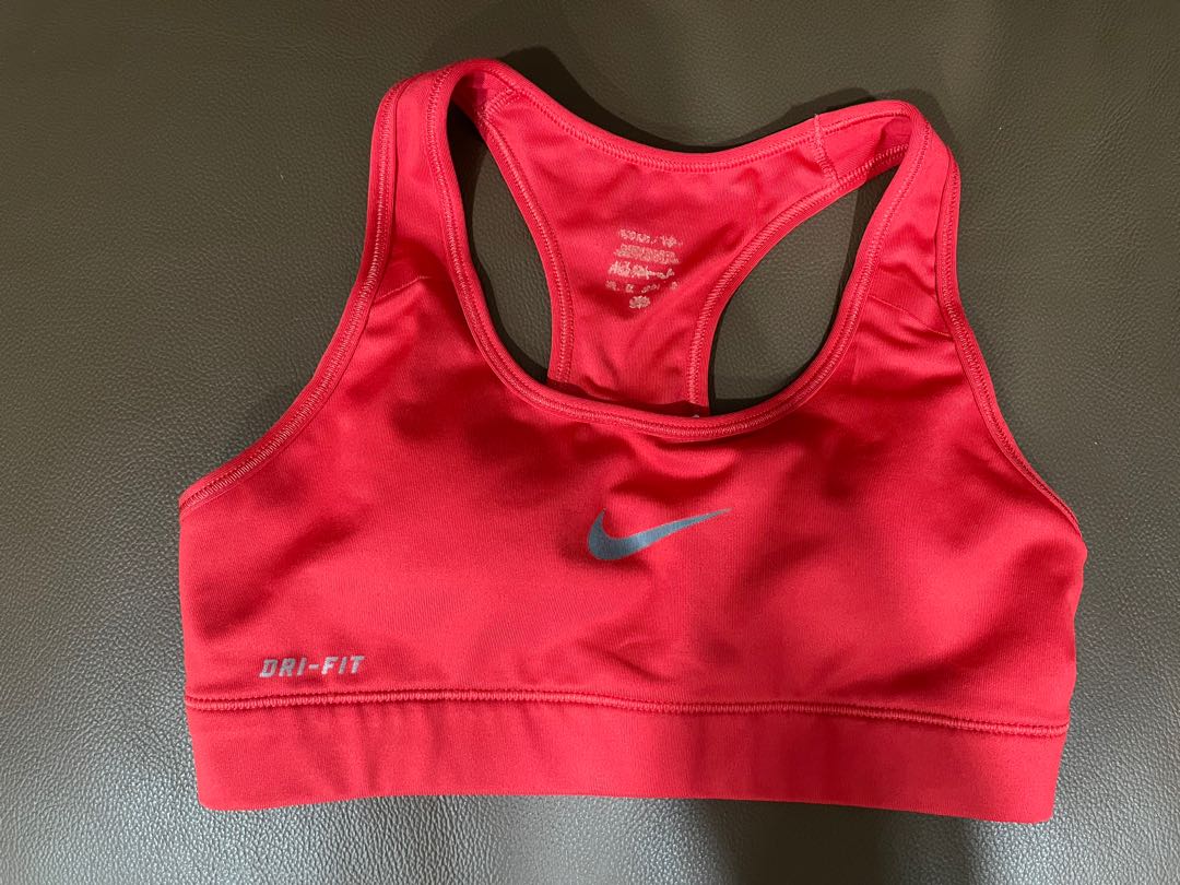 red nike sports bra