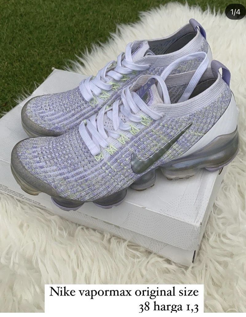 size 1 vapormax