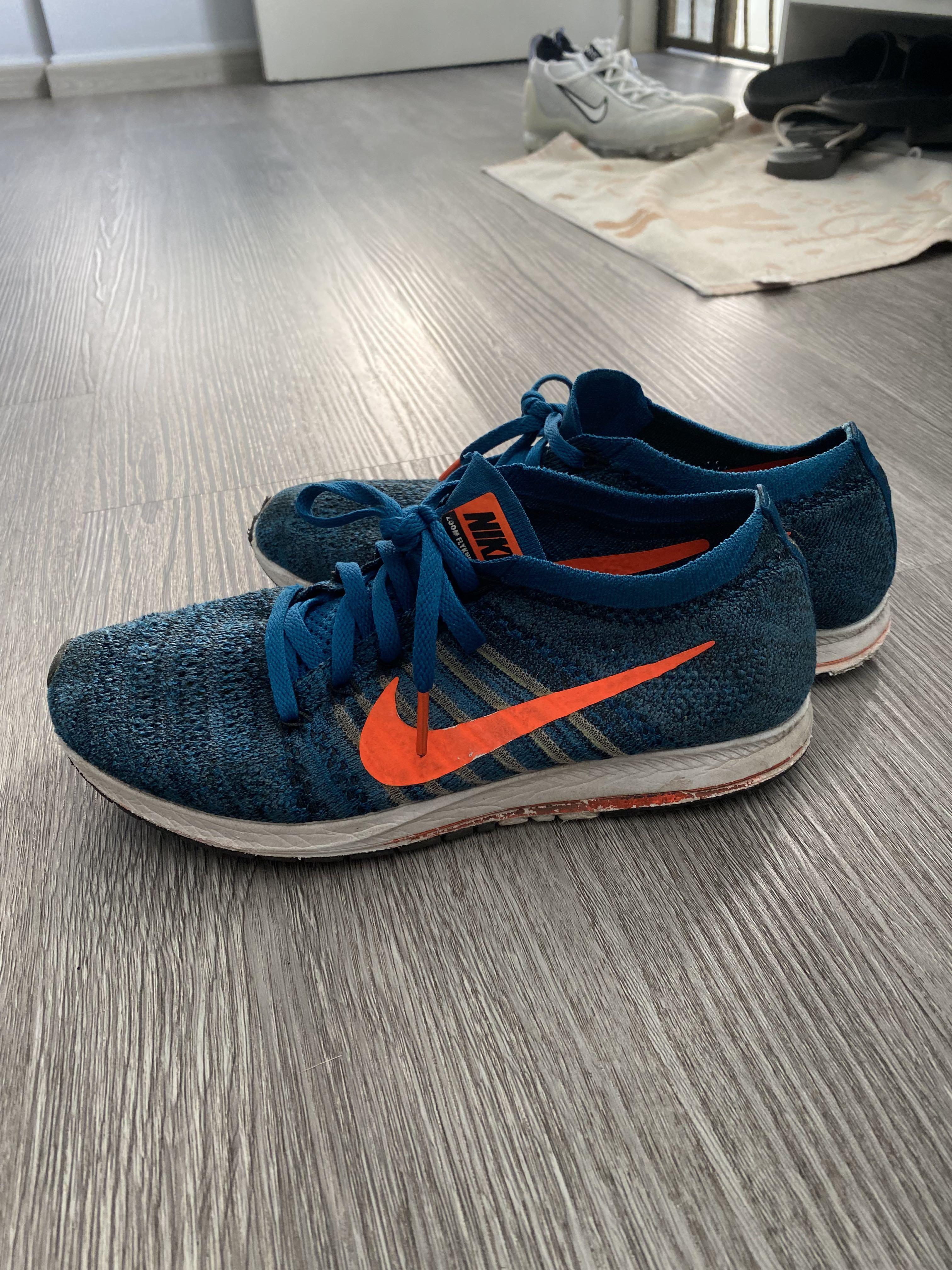 Nike streak top running shoes
