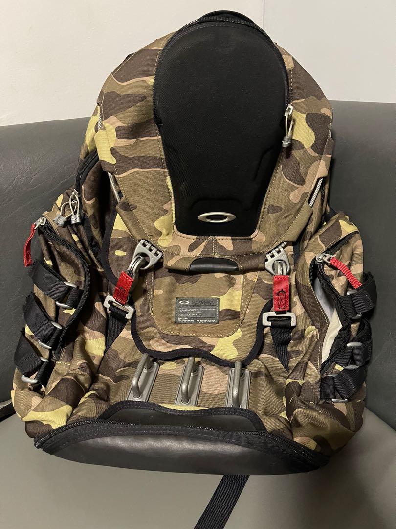 Oakley Kitchen sink camo Men s Fashion Bags Backpacks on Carousell
