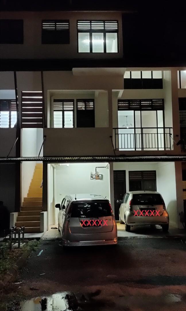 Palmcourt townhouse jln merak bandar putra kulai, Property, Rentals on