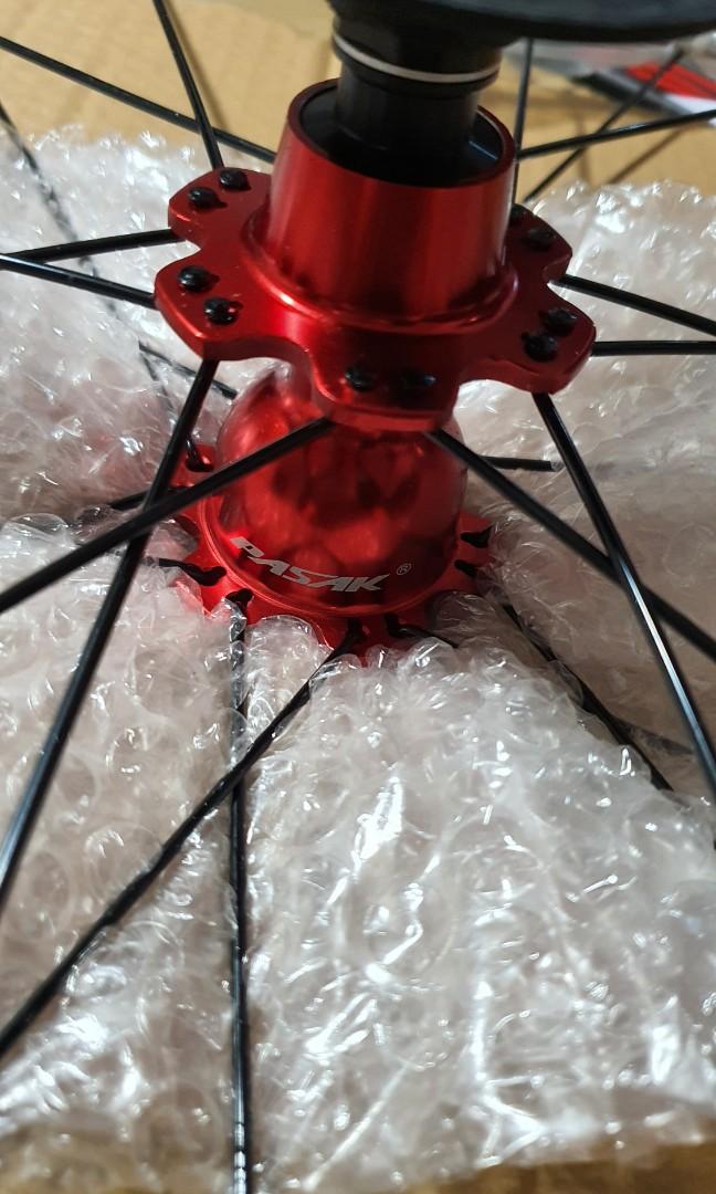 pasak 700c