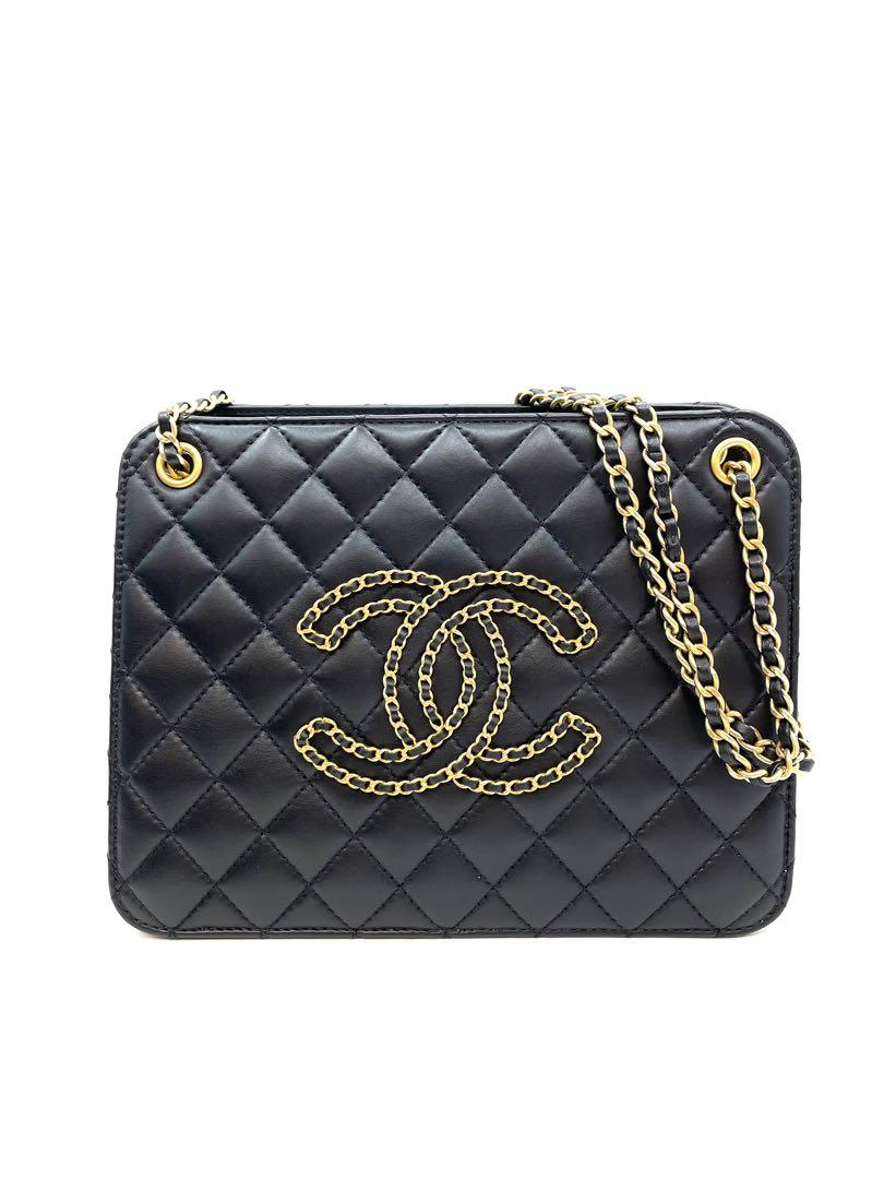 Pre-owned Chanel Calfskin Quilted CC Chain Accordion Tote Black, 名牌, 手袋及銀包-  Carousell