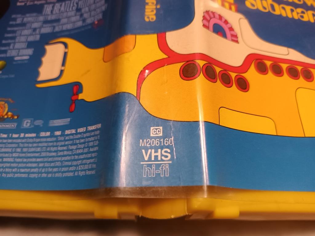The Beatles yellow Submarine (VHS Movie), 興趣及遊戲, 音樂樂器 & 配件, 音樂與媒體 - 黑膠碟 ...