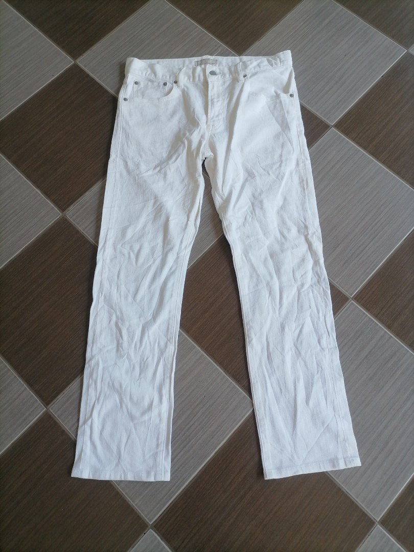 Uniqlo jeans putih, Men's Fashion 