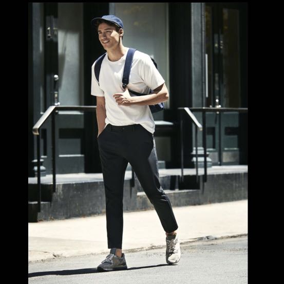 UNIQLO men smart ankle length pants 