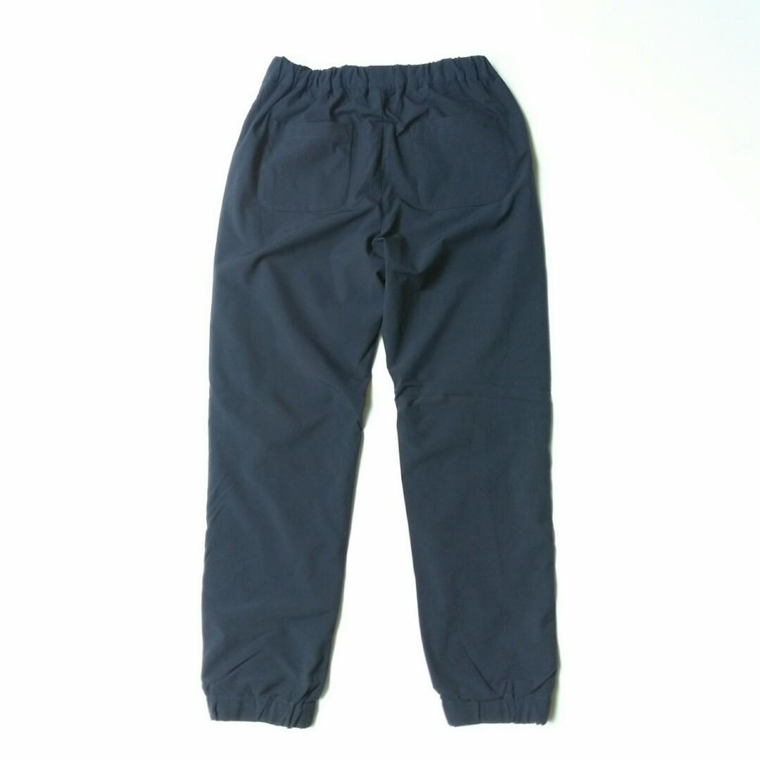 Uniqlo training pants navy, Fesyen Pria 