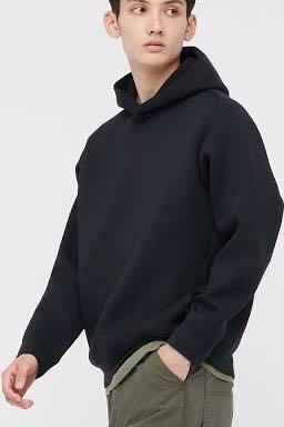 Uniqlo unisex plain black hoodie, Men's Fashion, Tops u0026 Sets, Hoodies on  Carousell