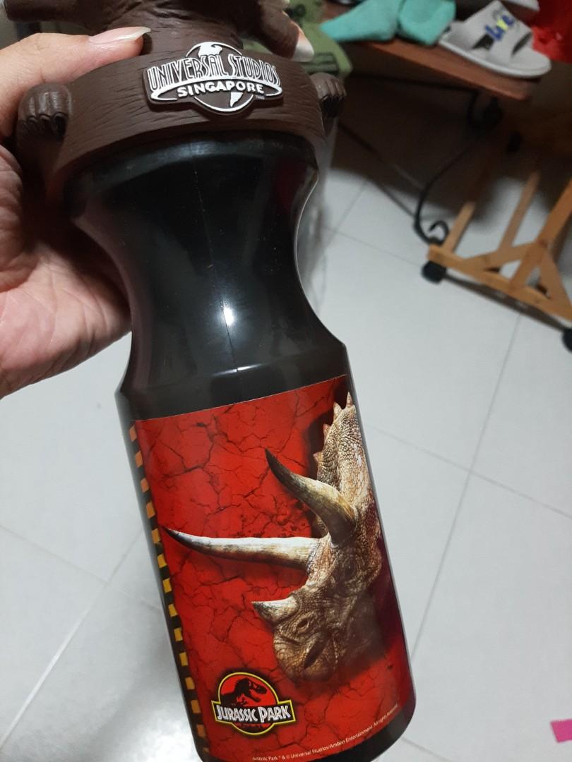Universal studios water bottle, Food & Drinks, Beverages on Carousell