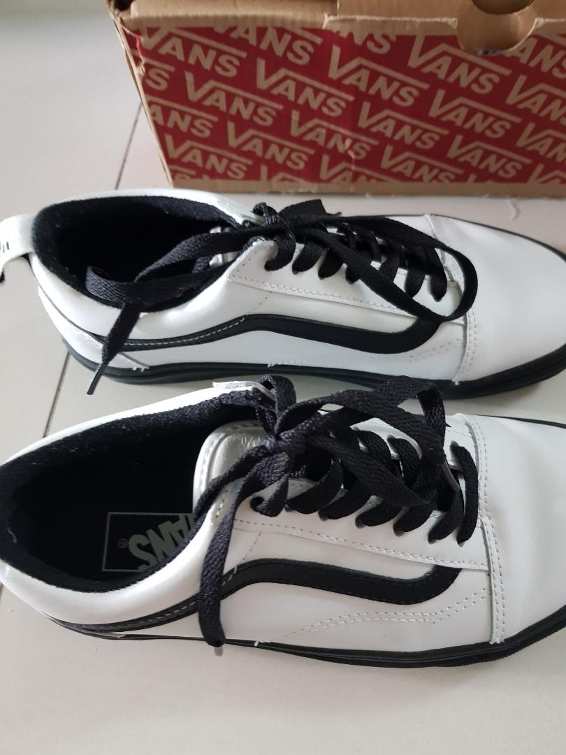 Vans Old Skool True White need to clear Women s Fashion