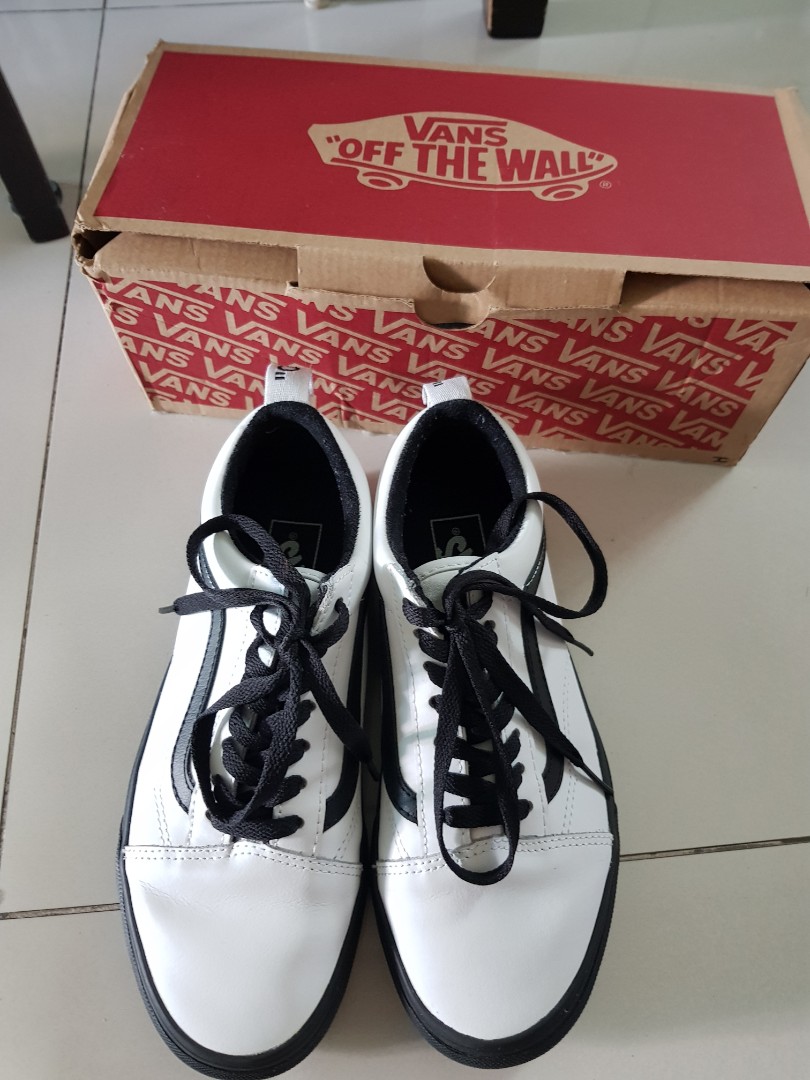 White on sale bone vans