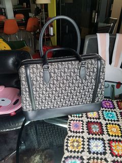 (Category: ) located in . Submitted by usmanutama8 (Listing ID 1136542821, Image 1). Description: .