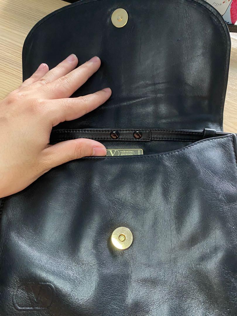 Vintage Valentino Garavani Les Sacs Black Shoulder bag Women s Fashion Bags Wallets Shoulder Bags on Carousell