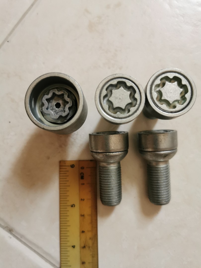 VW Audi Wheel Locking Bolt AntiTheft VAG, Car Accessories, Tyres