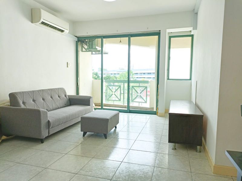 (Category: ) located in . Submitted by nikkiong (Listing ID 1136484461, Image 1). Description: .