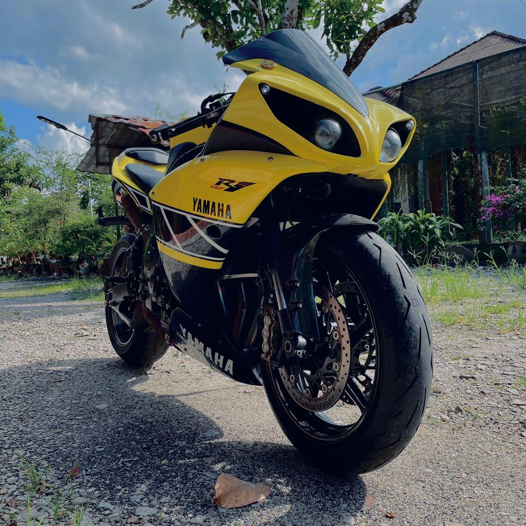 Yamaha r1 store untuk dijual