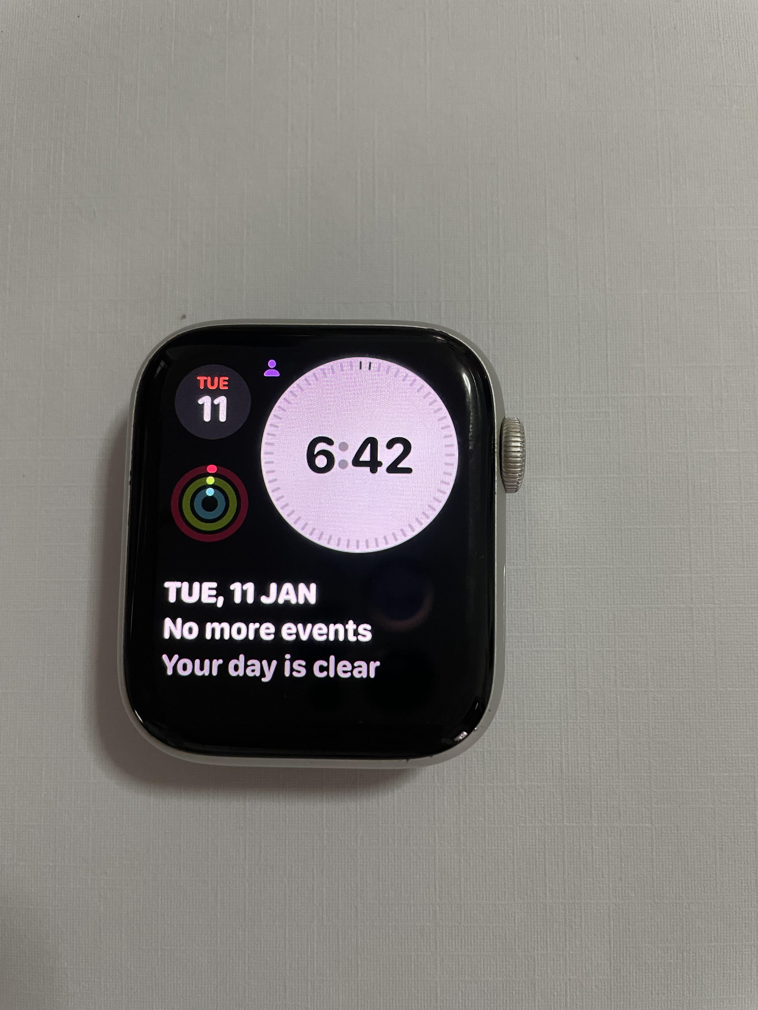 Apple Watch Nike Series 6 GPS + Cellular, 44mm Silver Aluminium Case with  Pure Platinum/Black Nike Sport Band – Regular | Mobile Galaxxy