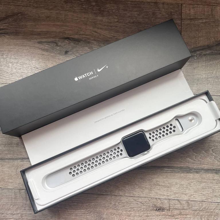 Apple watch series on sale 3 nike silver aluminum