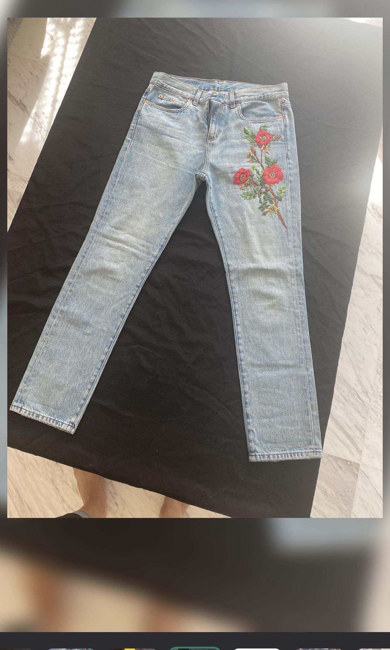 Gucci top rose jeans