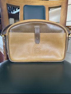 (Category: ) located in . Submitted by phbudgetluxuryfinds (Listing ID 1136688429, Image 1). Description: .