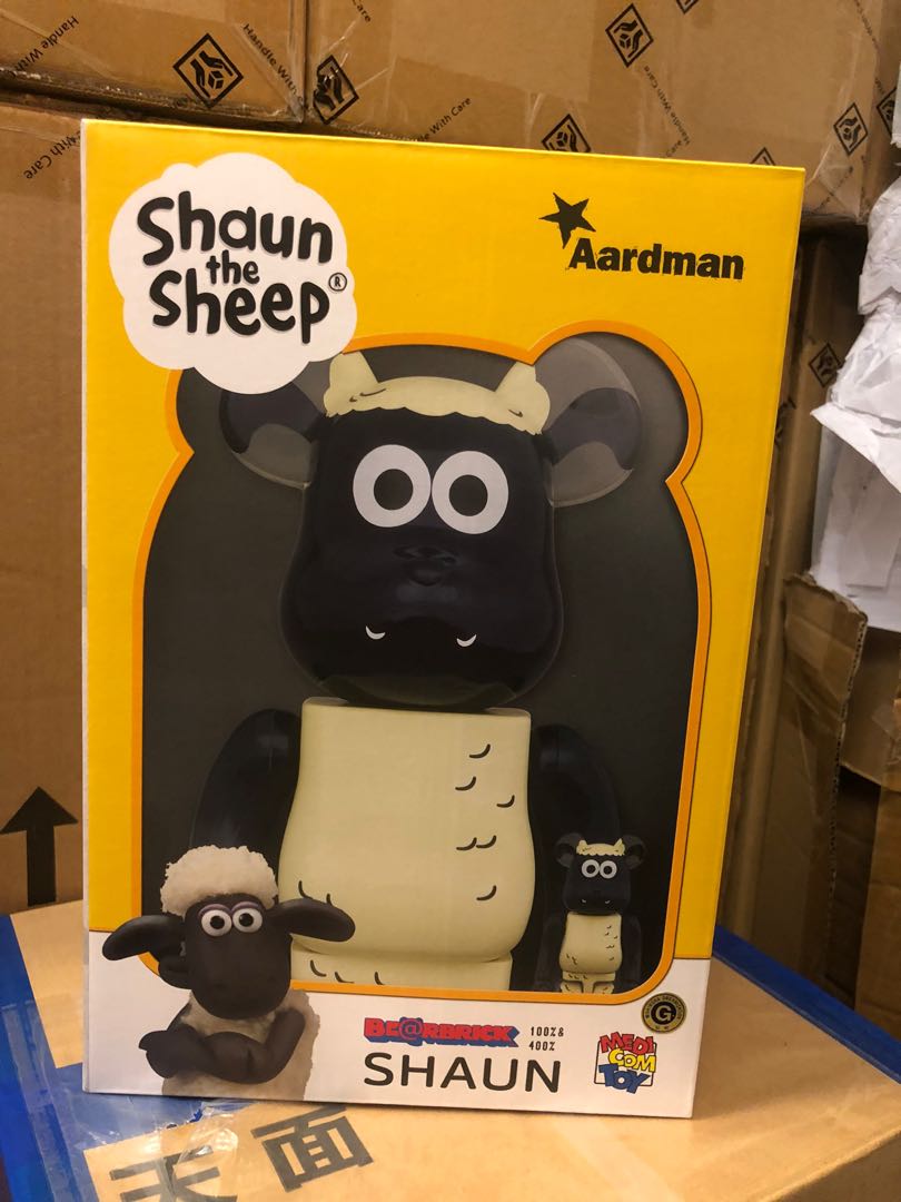 BEARBRICK Shaun the Sheep 100+ 400％, 興趣及遊戲, 玩具& 遊戲類