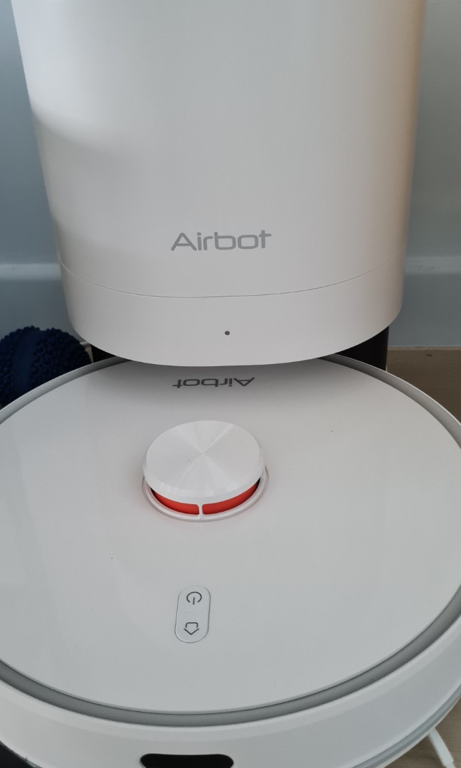 BNIB Airbot a700, TV & Home Appliances, Vacuum Cleaner & Housekeeping on Carousell