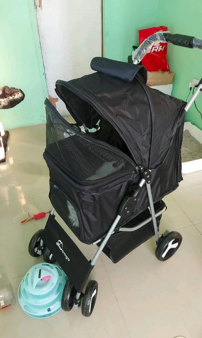 Brandnew Pet Trolley Pet Stroller (Category: Homes & Other Pet Accessories) located in Manila. Submitted by prettyme101395 (Listing ID 1136809699, Image 3). Description: Up to 15Kg-20Kg 360degree wheels Water proof Cover Quality Foldable ano pa hahanapin mo :) Paubos sale na ito! wag napo kayo tumawad, 2,999 dati po syang 3,500 Location Abadsantos Manila and Commonwealth Quezoncity.