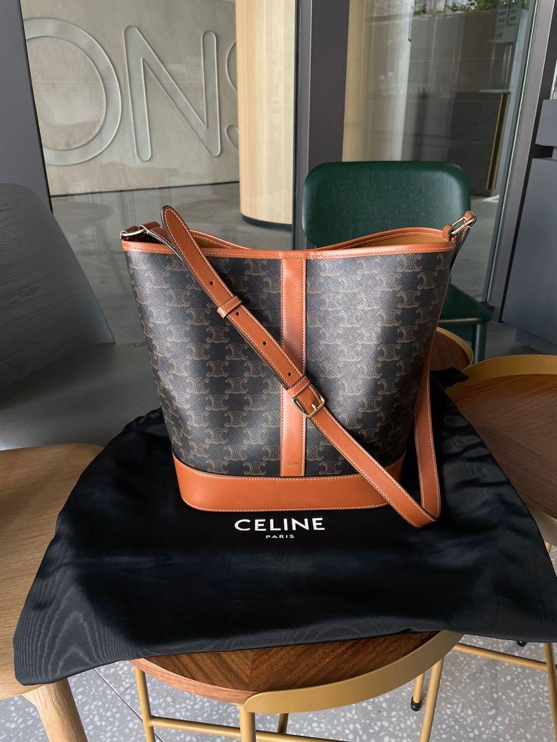 Medium bucket in triomphe canvas and calfskin clearance