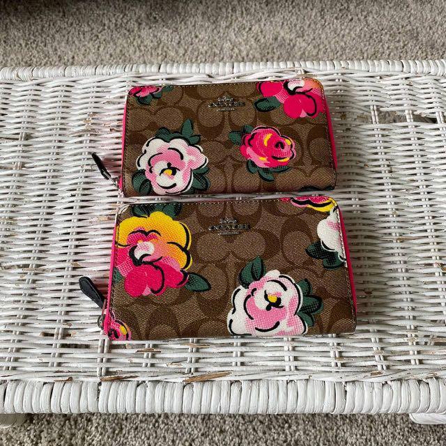 Rose print coach wallet new arrivals