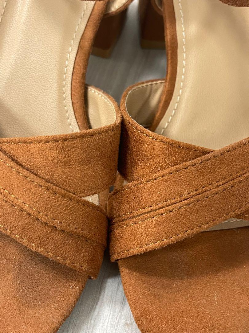 Criss Cross Sandals (Category: Sandals) located in Dasmarinas. Submitted by sisea (Listing ID 1136773169, Image 3). Description: Parisian Criss Cross warm brown sandals Size 6 2.5 inch heel height Feel free to message me for inquiries/questions. Shipping fee is care of buyer. Pay before shipment. MOP: GCASH .