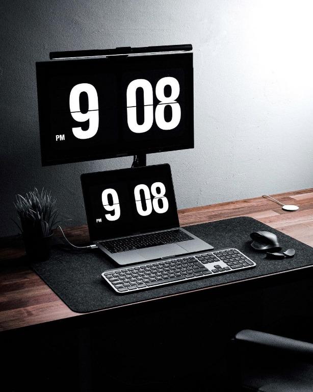 DELTAHUB MINIMALIST DESK PAD LARGE - 18" X 32" (Category: Mouse & Mousepads) located in Quezon City. Submitted by parabellum_outlet (Listing ID 1136770556, Image 3). Description: The hand lies comfortably and glides just as easily over the surface. You'll always look organised without even trying. Anti-Fray Edges - The sewn edges guarantee a long service life and protection against fraying. .