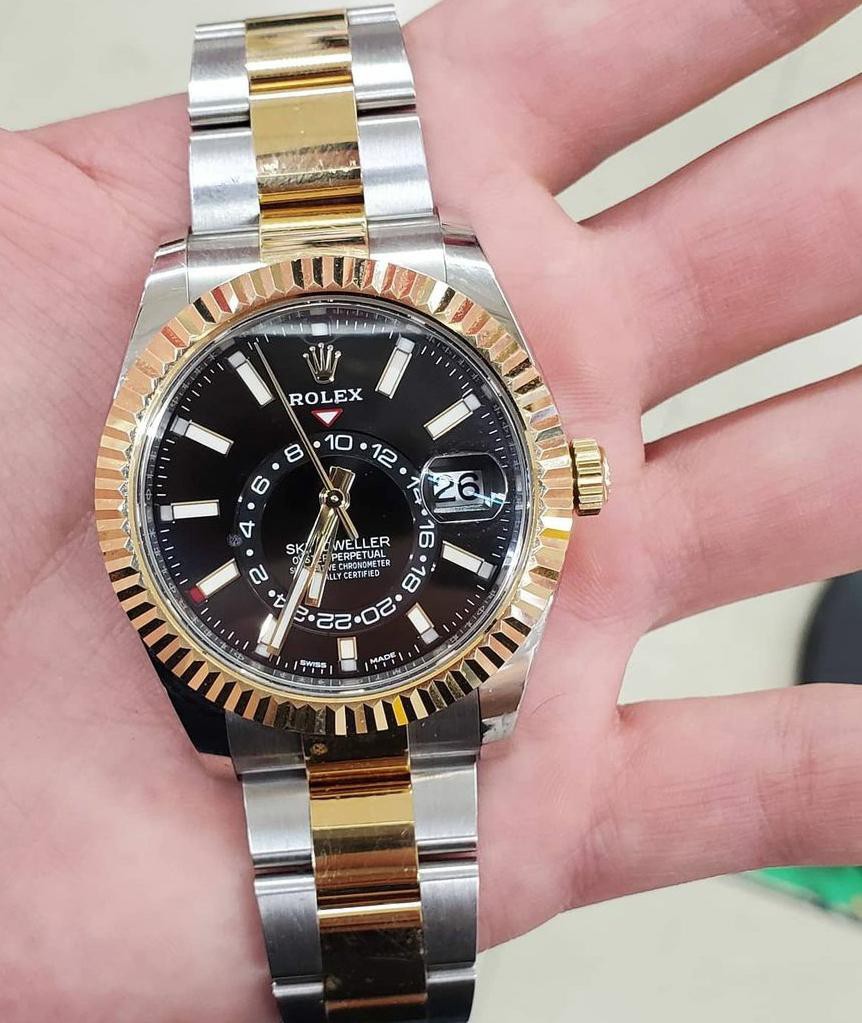 Fast Sale Preloved Rolex Skydweller 18K 