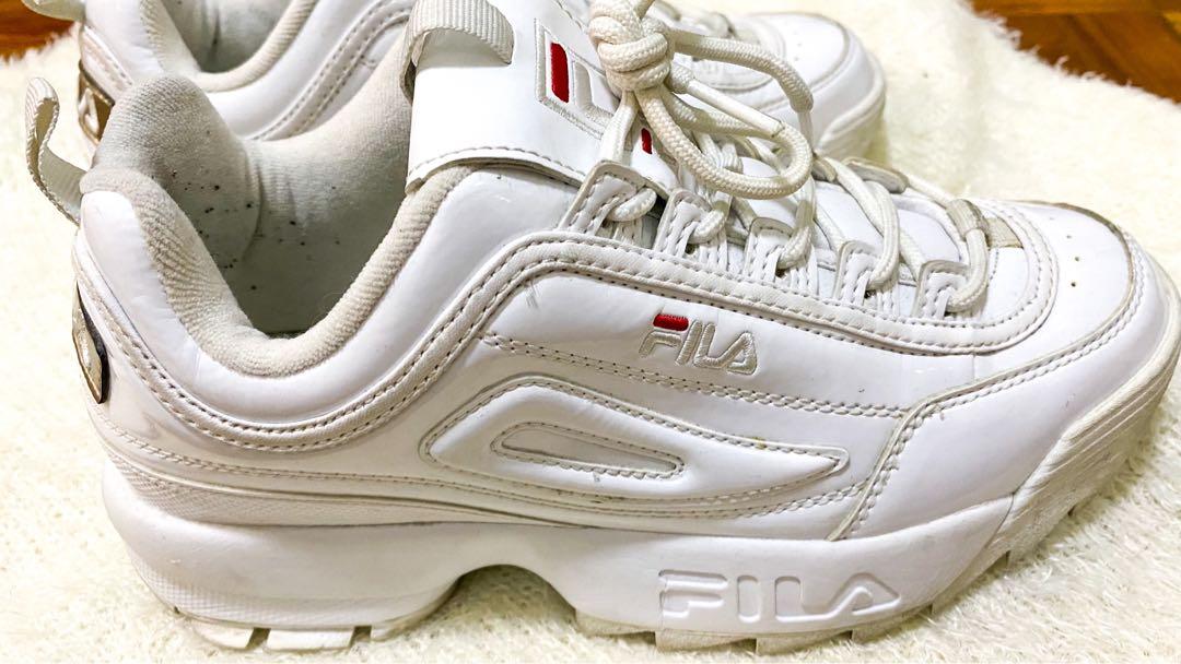 Fila disruptor top white patent