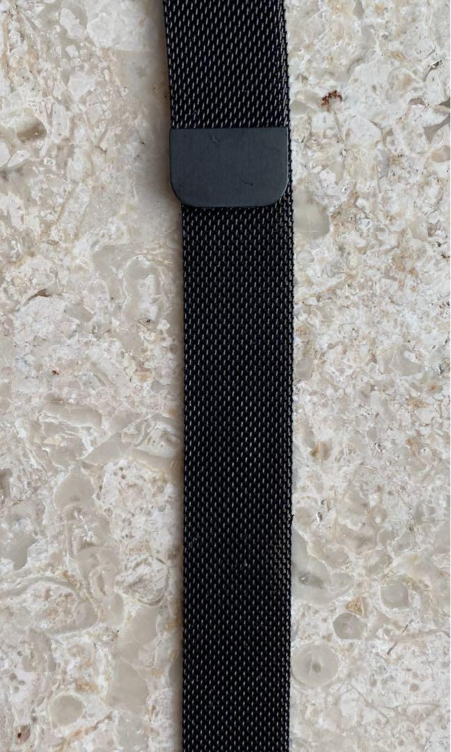 Fitbit charge 3 /4 straps original and nylon fabric, Mobile Phones