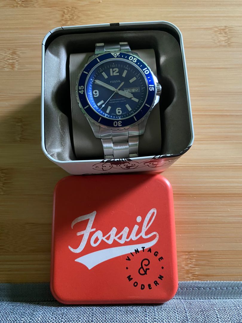 FS5691 FB-02 Fossil Watch - Three hand, Luxury, Watches on Carousell