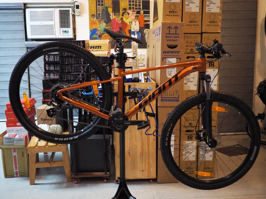 Giant Talon 3 22 Mountain Bike Sports Equipment Bicycles Parts Bicycles On Carousell