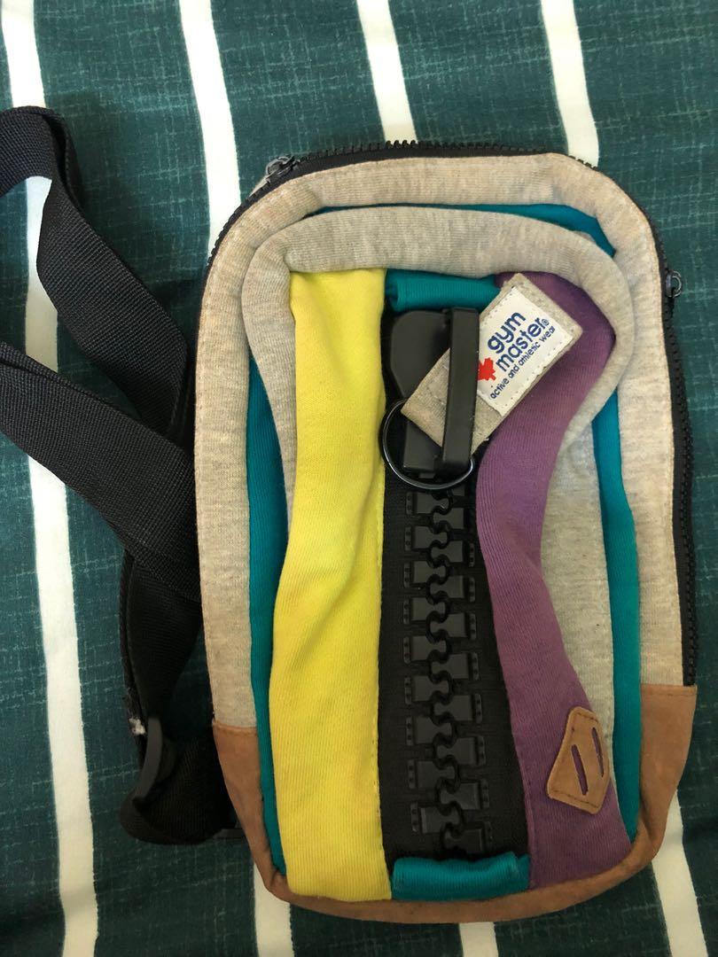Gym Master Crossbody