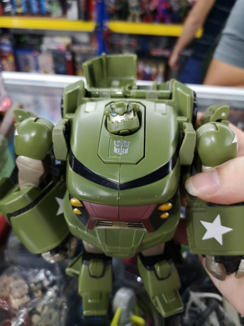 Hasbro Transformers Animated Bulkhead Voyager, Hobbies & Toys