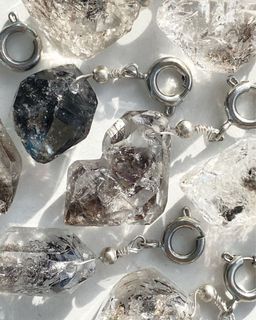 (Category: ) located in . Submitted by aurora.crystals (Listing ID 1136824739, Image 1). Description: .