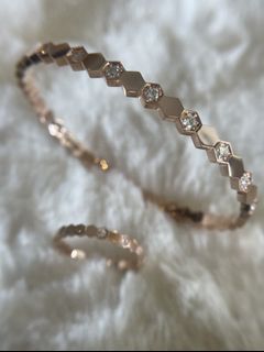Bracelets/Bangles Collection item 3